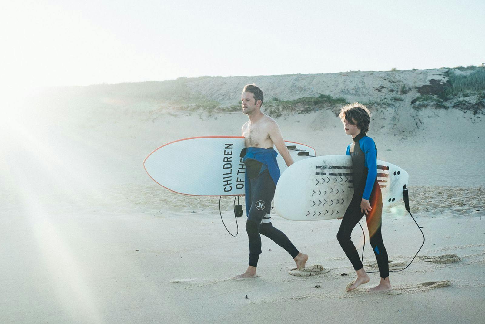 surfen met het gezin surfvakantie familie buitenland